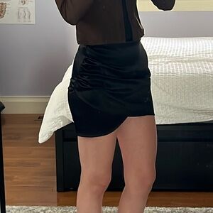 Aritzia/Babaton skirt